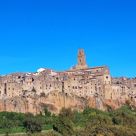 Mozzafiato Pitigliano Apartment Bagian luar foto