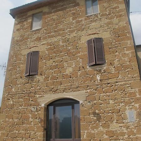 Mozzafiato Pitigliano Apartment Bagian luar foto