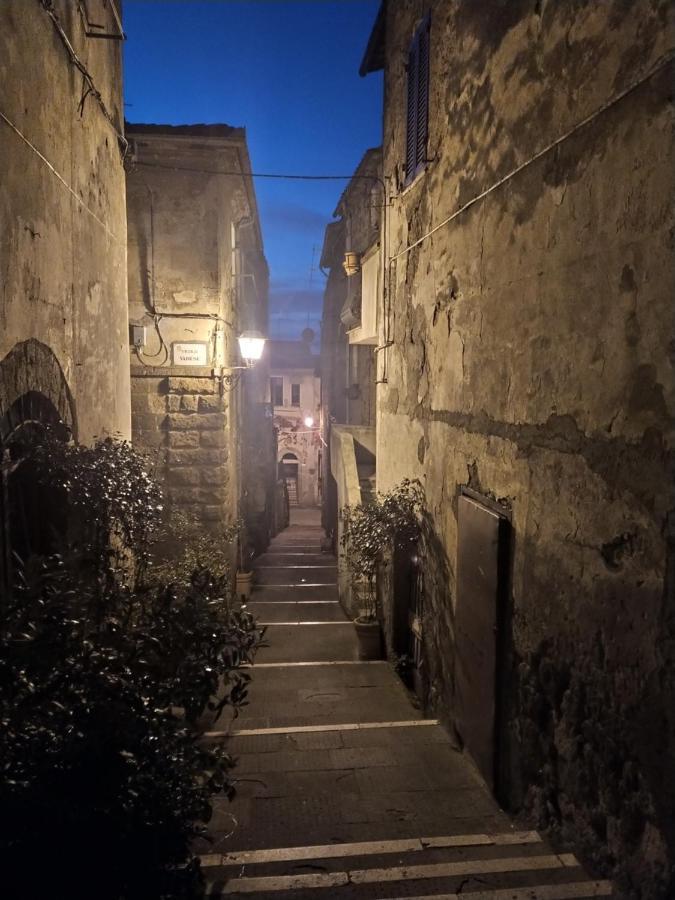 Mozzafiato Pitigliano Apartment Bagian luar foto