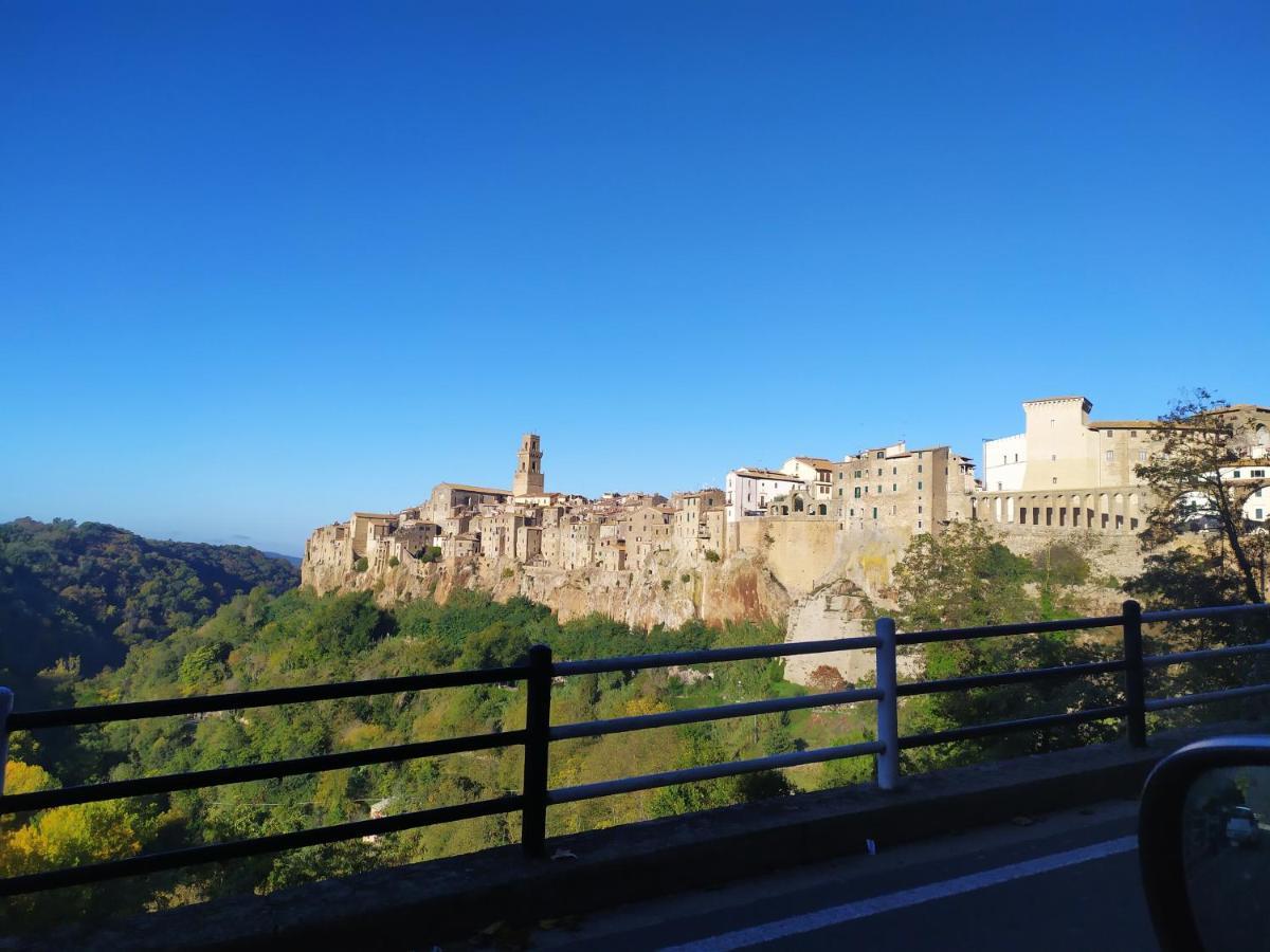 Mozzafiato Pitigliano Apartment Bagian luar foto