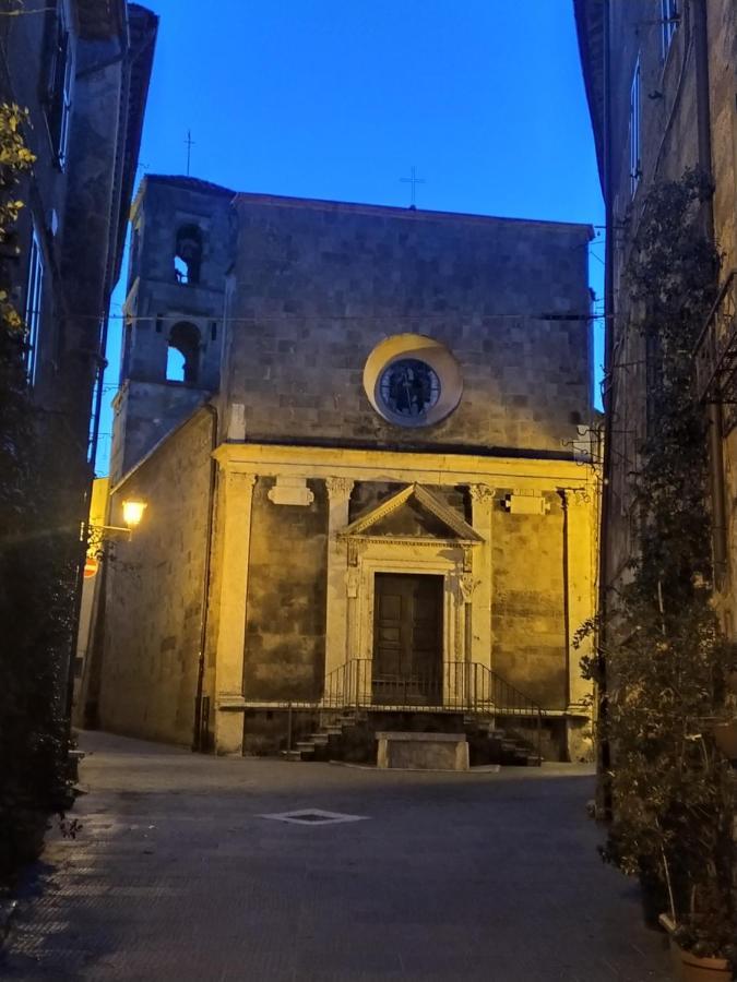 Mozzafiato Pitigliano Apartment Bagian luar foto