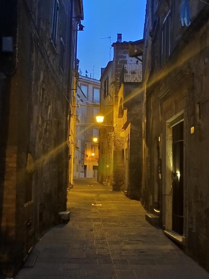 Mozzafiato Pitigliano Apartment Bagian luar foto