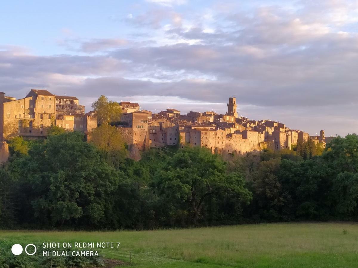 Mozzafiato Pitigliano Apartment Bagian luar foto